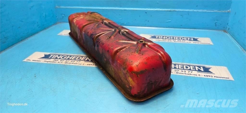 CASE 844S محركات
