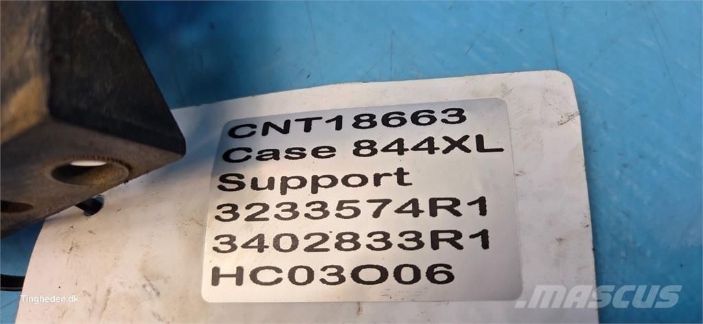 CASE 844XL كابينة والداخلية