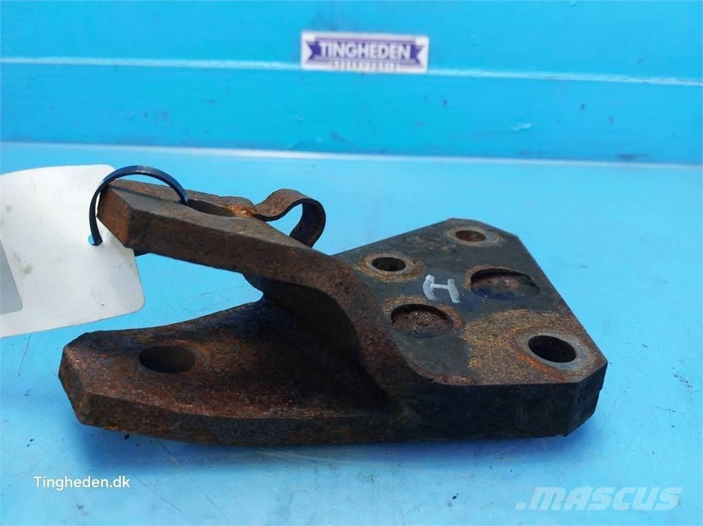 CASE Farmall 95A ملحقات أخرى للجرارات