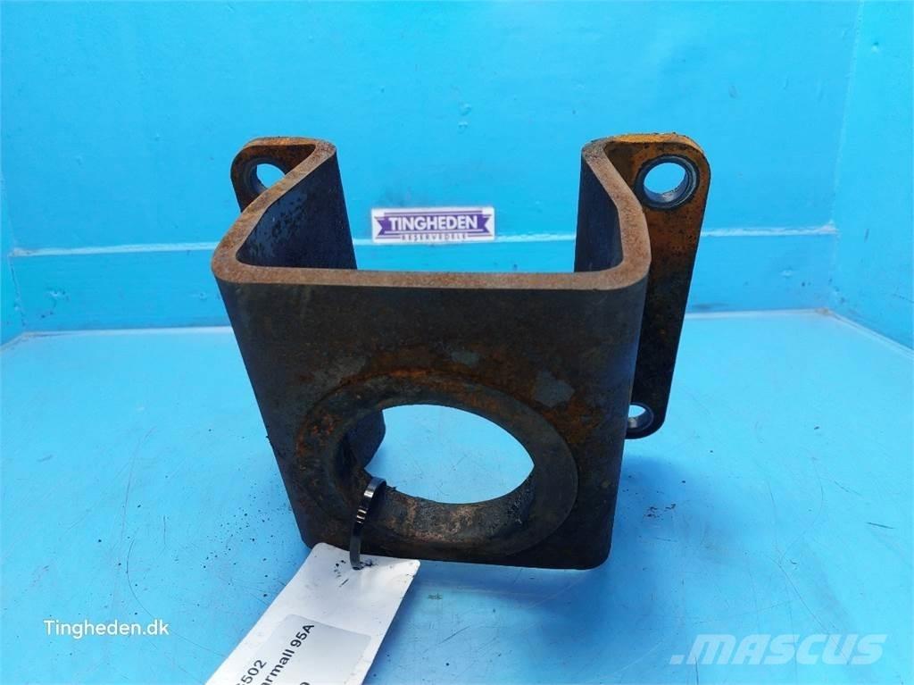 CASE Farmall 95A كابينة والداخلية