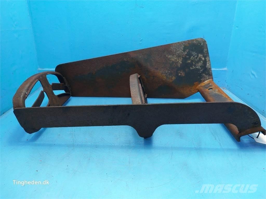 CASE Farmall 95A ملحقات أخرى للجرارات