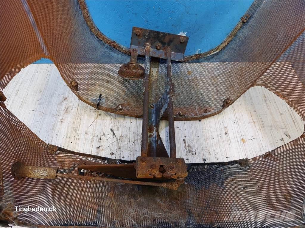 CASE Farmall 95A ملحقات أخرى للجرارات