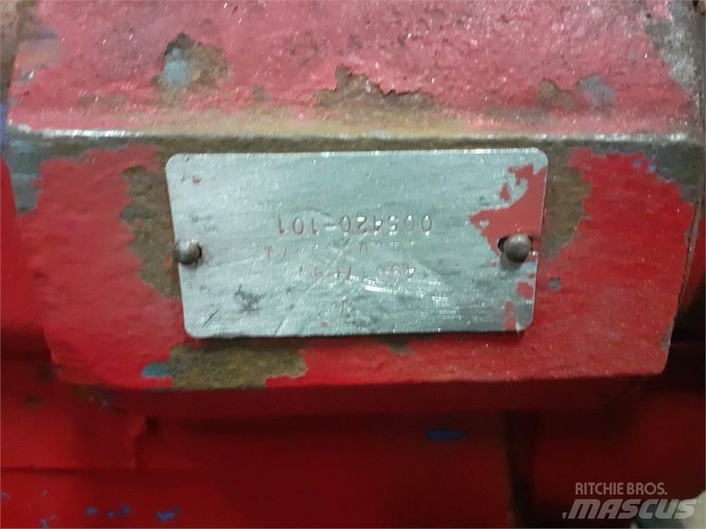 Case IH 1460 هيدروليات