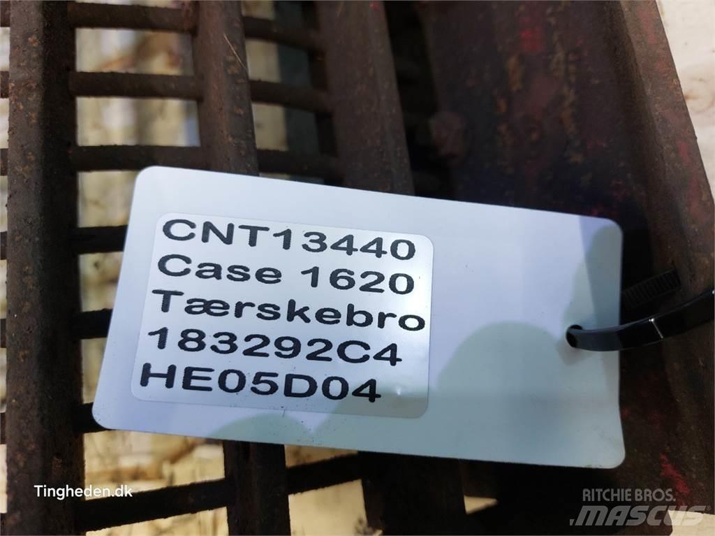 Case IH 1620 ملحقات الحصادات