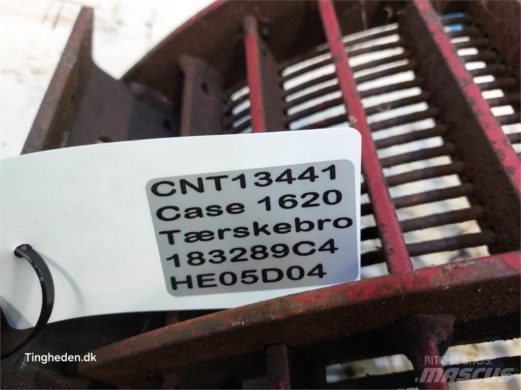 Case IH 1620 ملحقات الحصادات