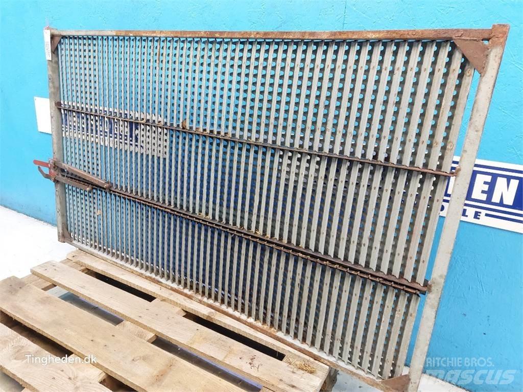 Case IH 1620 معدات نشر الرمال والملح