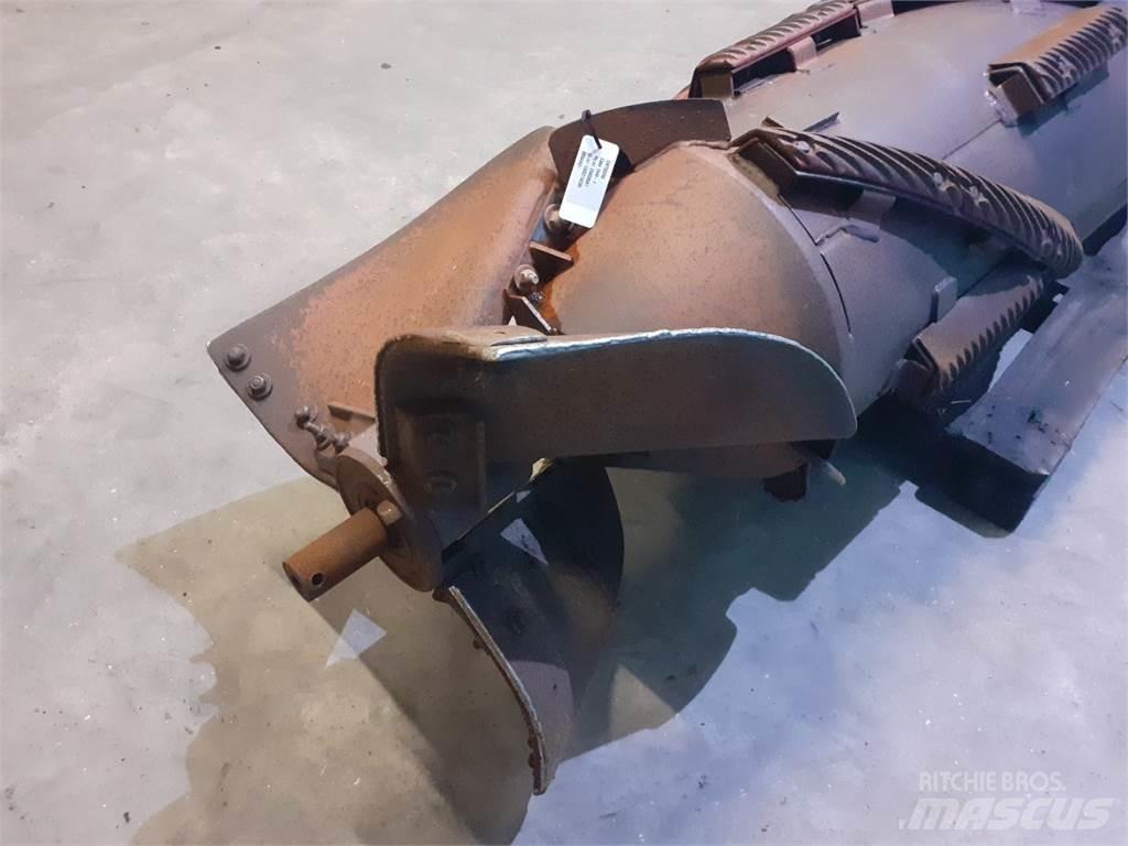 Case IH 1640 ملحقات الحصادات