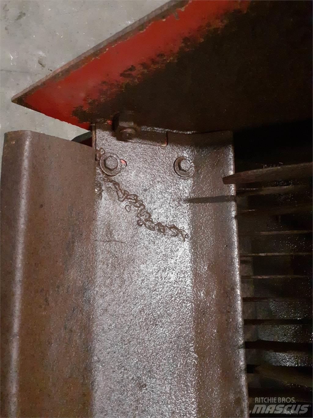 Case IH 1640 ملحقات الحصادات