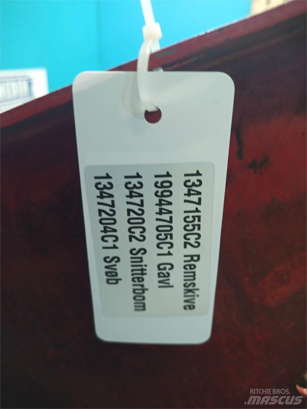 Case IH 1640 ملحقات الحصادات