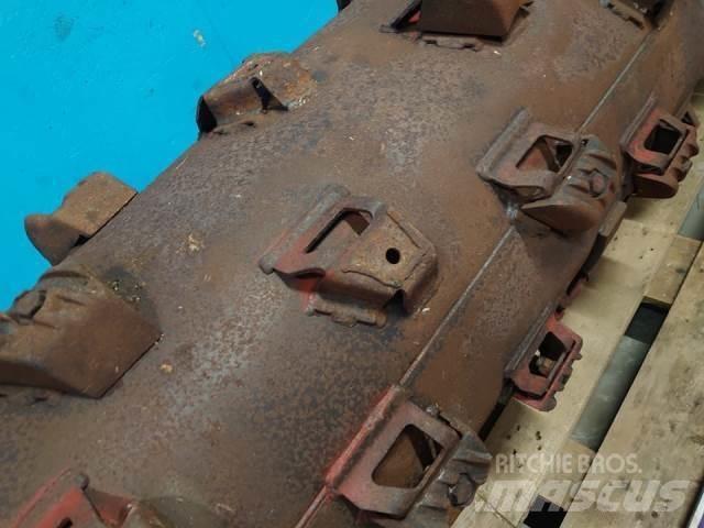 Case IH 1660 ملحقات الحصادات