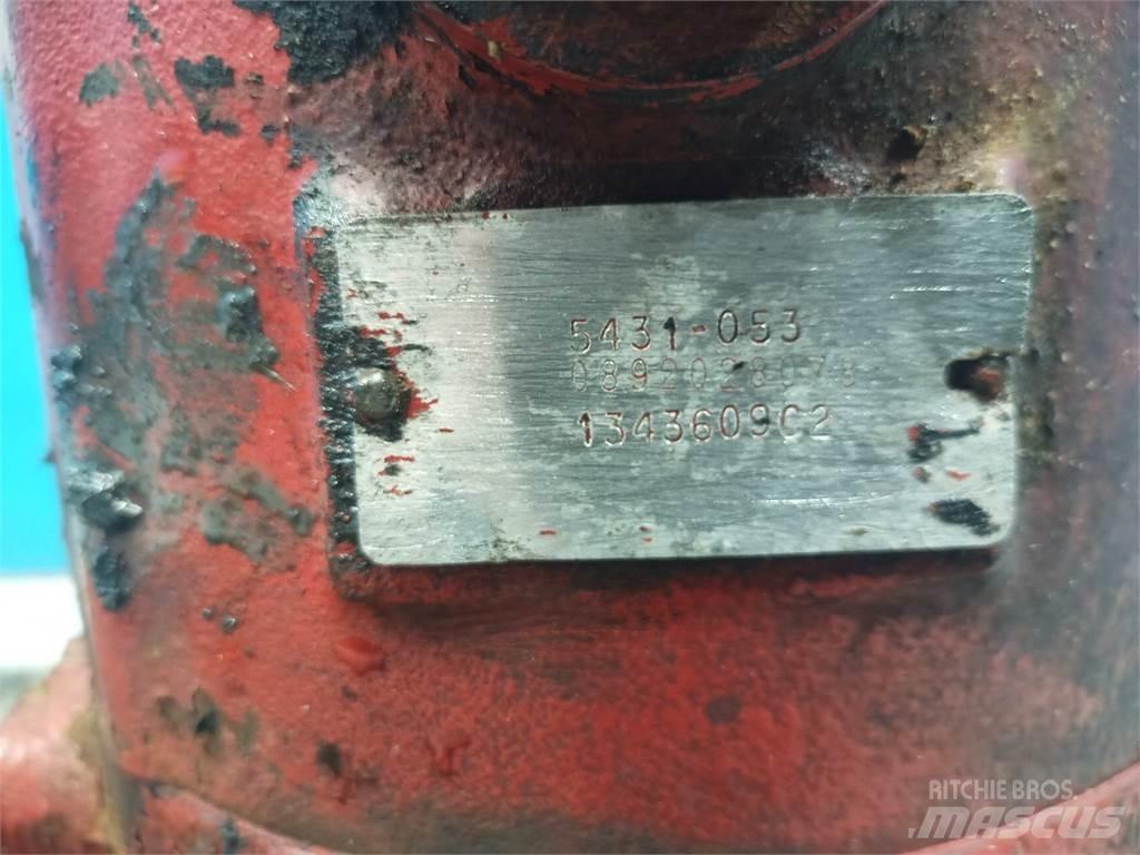 Case IH 1680 هيدروليات