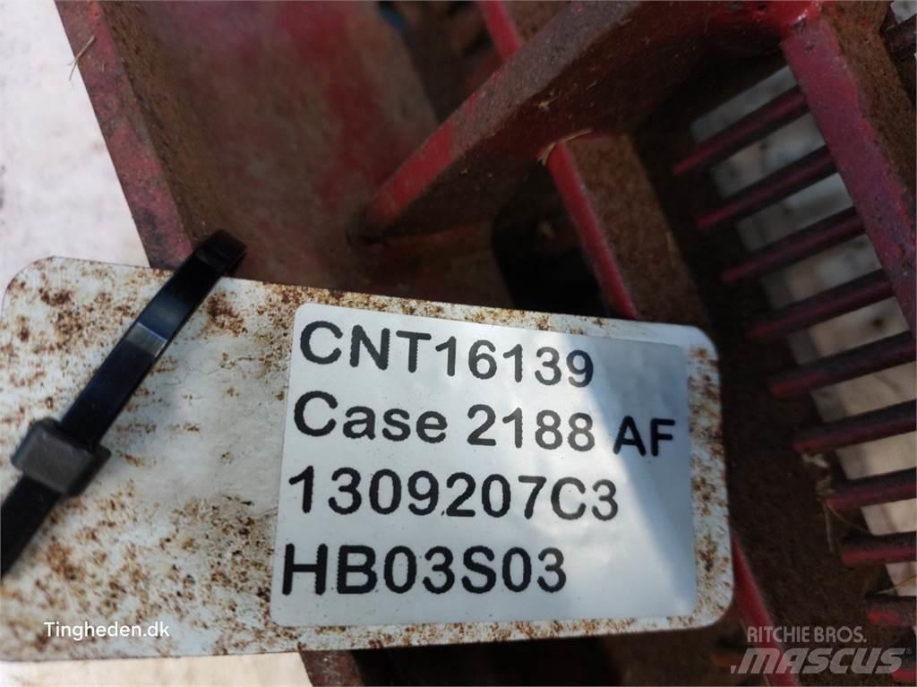 Case IH 2188 ملحقات الحصادات