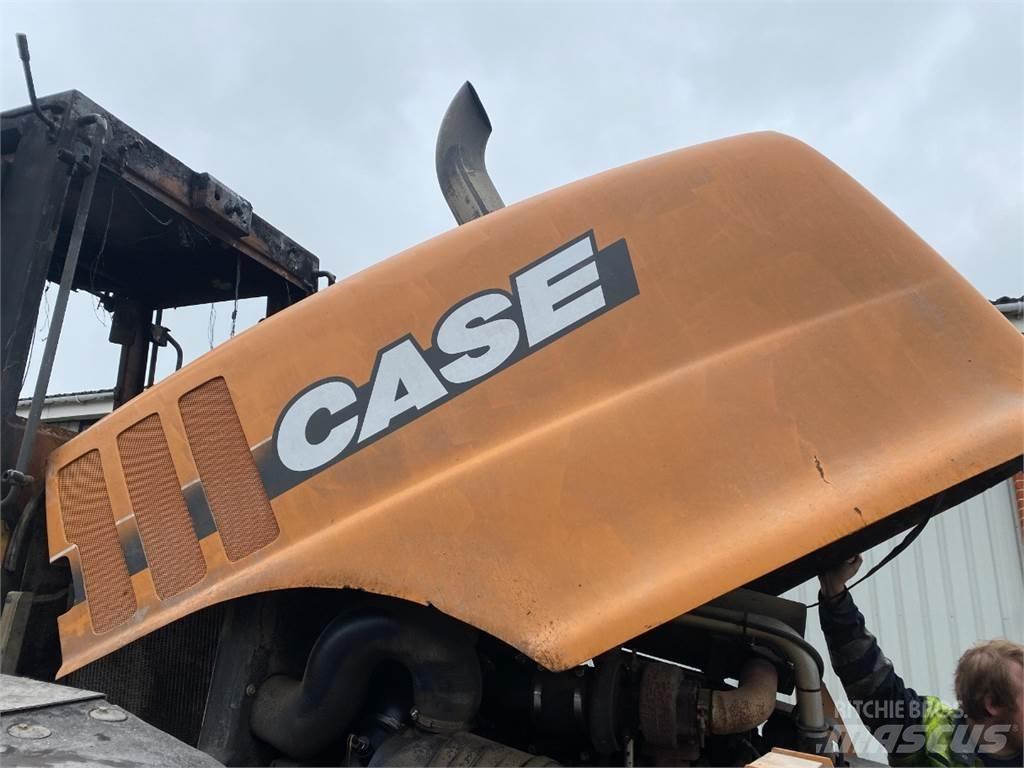Case IH 621D دلاء فحص