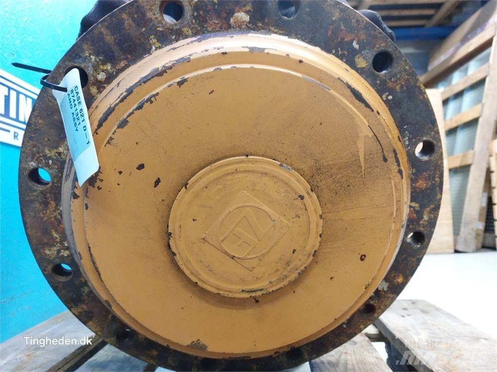 Case IH 621D محور العجلة