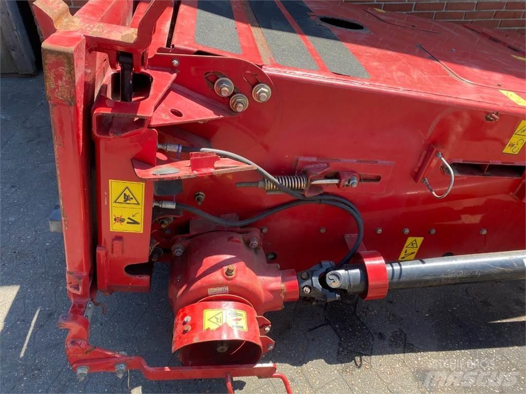 Case IH 8010 ملحقات الحصادات