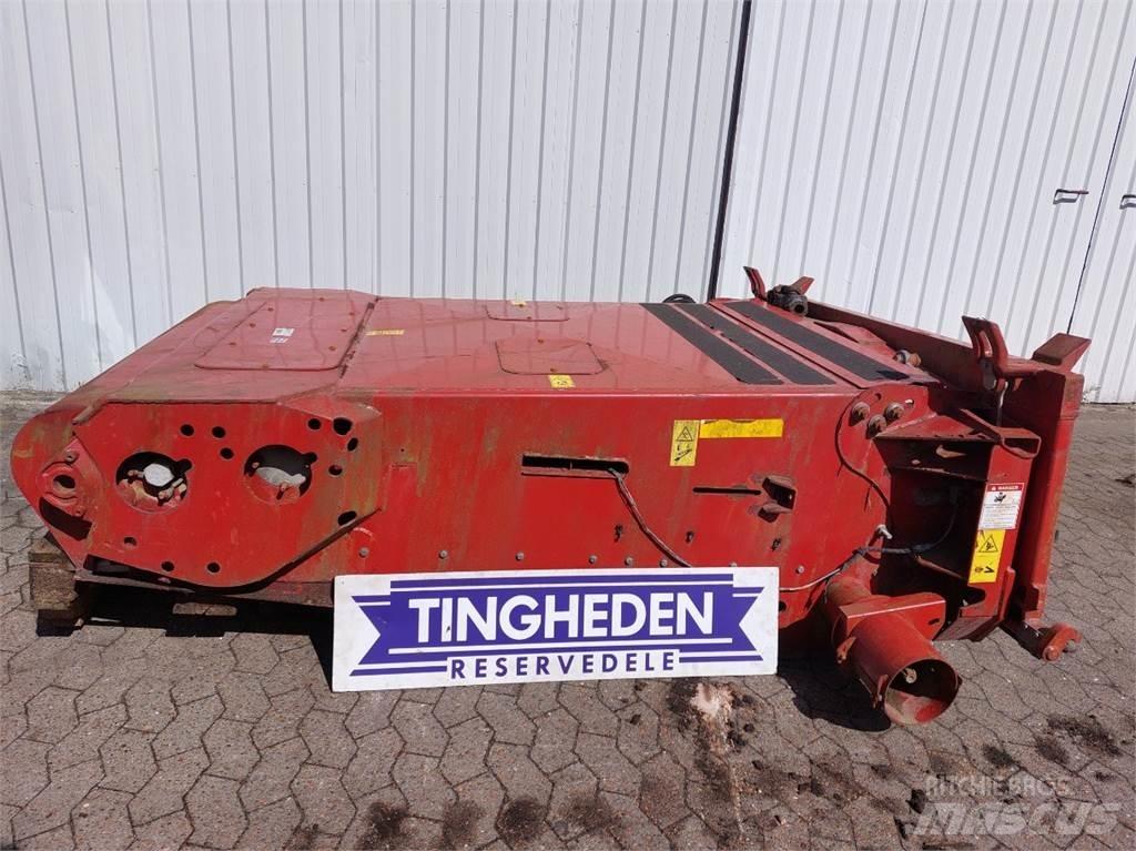 Case IH 8010 ملحقات الحصادات