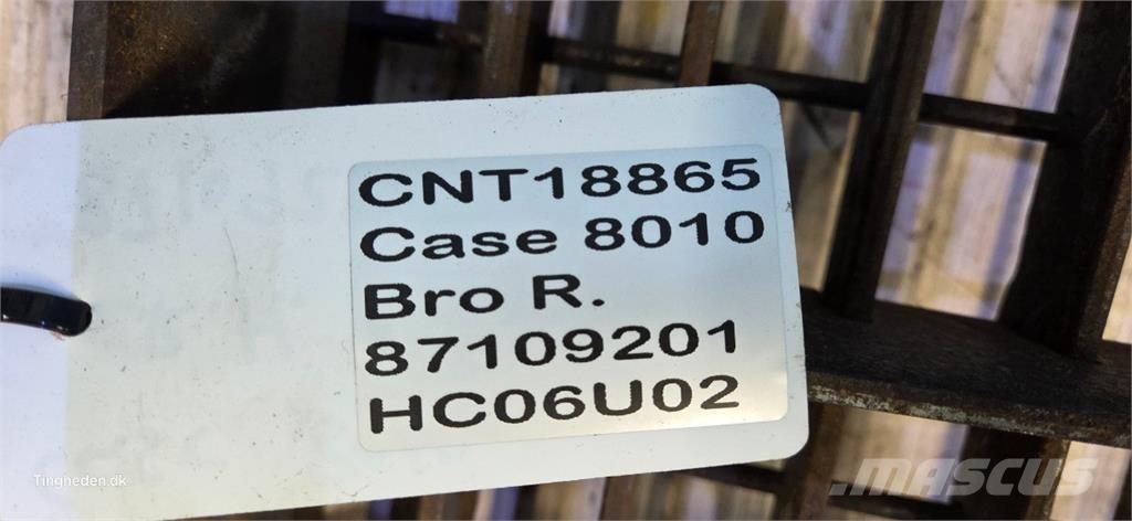 Case IH 8010 ملحقات الحصادات