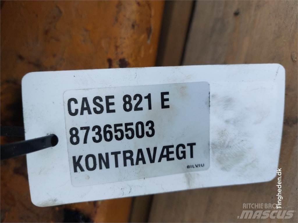 Case IH 821E دلاء فحص