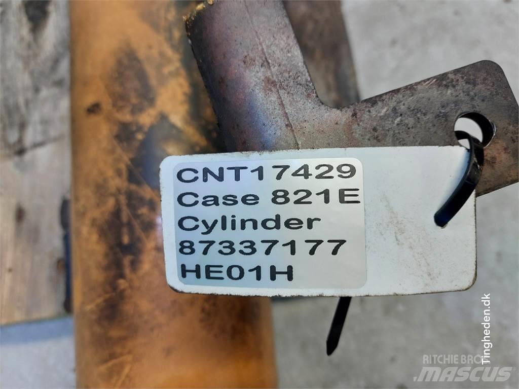 Case IH 821E هيدروليات