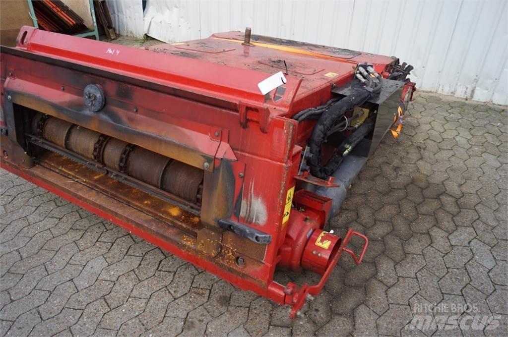 Case IH 9010 ملحقات الحصادات