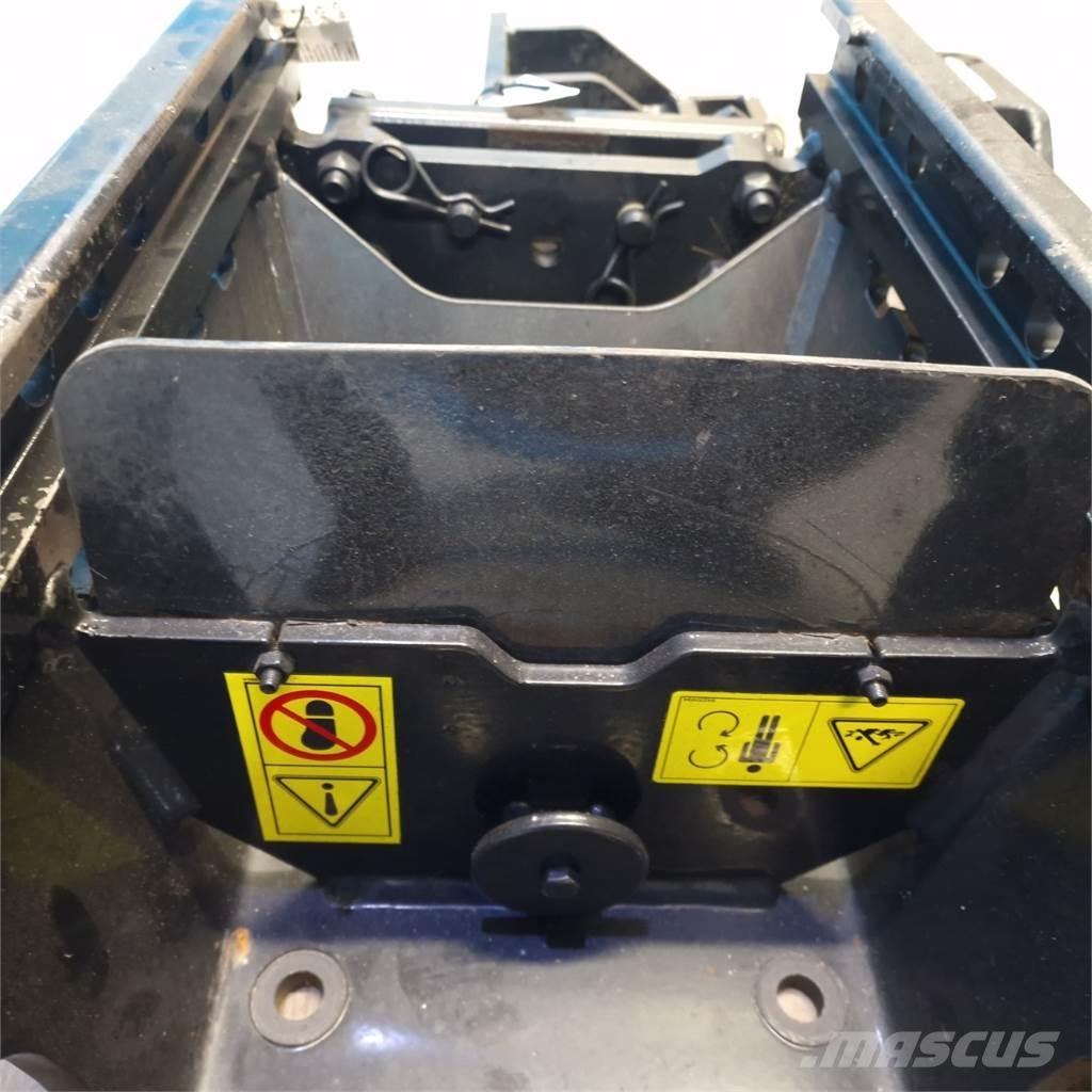 CASE Luxxum 120 ملحقات أخرى للجرارات