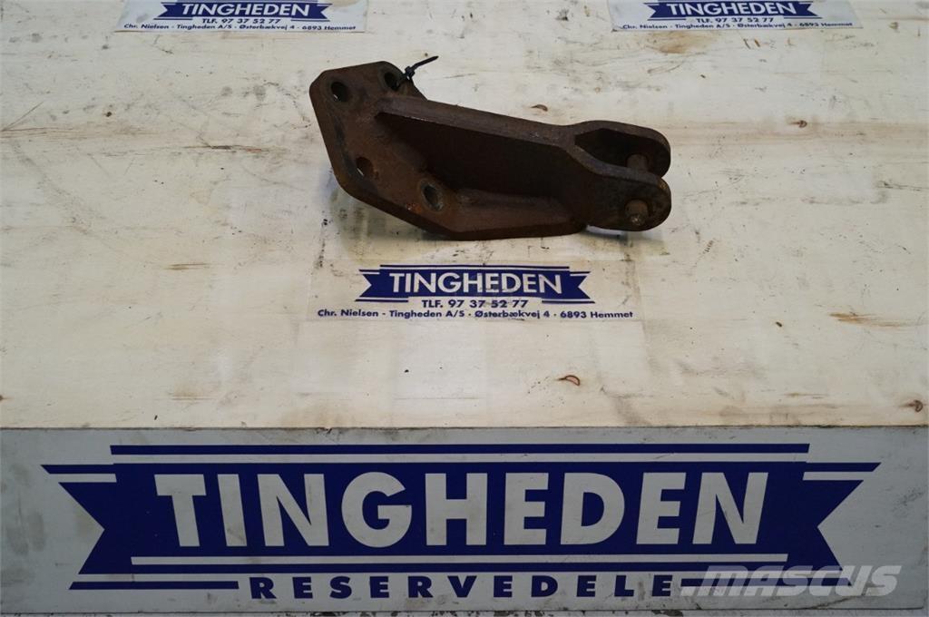 CASE Maxxum 115 ملحقات أخرى للجرارات