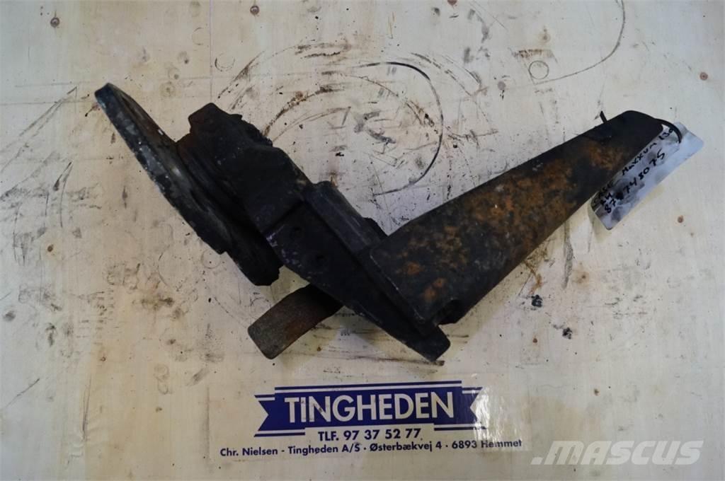 CASE Maxxum 115 ملحقات أخرى للجرارات