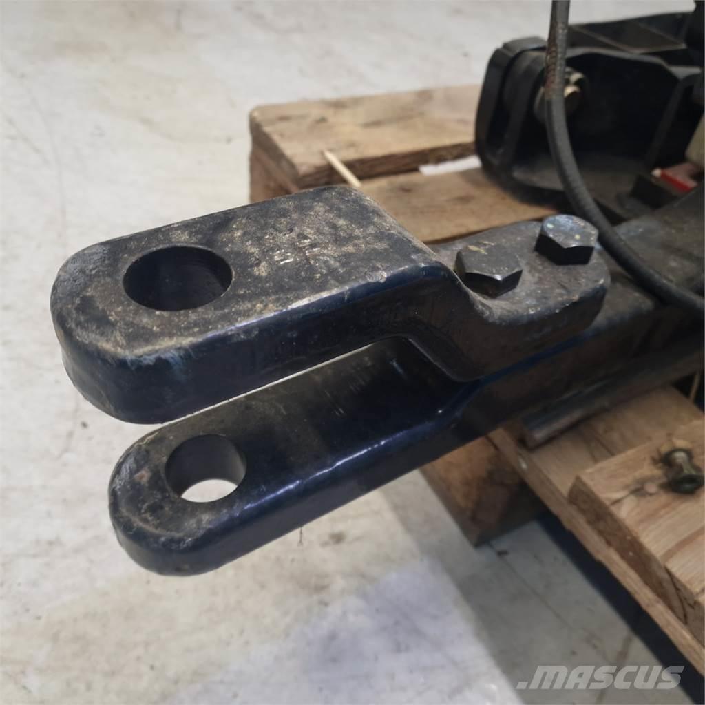 CASE Maxxum 130 ملحقات أخرى للجرارات