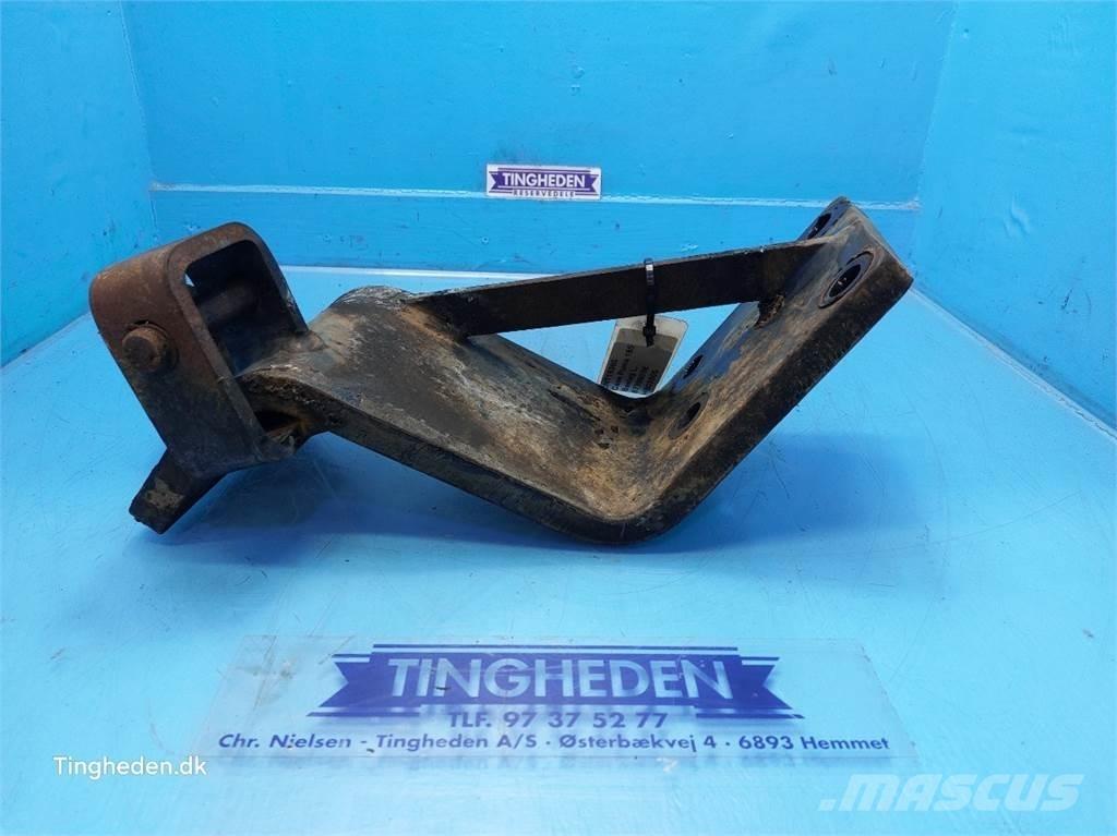 CASE Puma 185 كابينة والداخلية