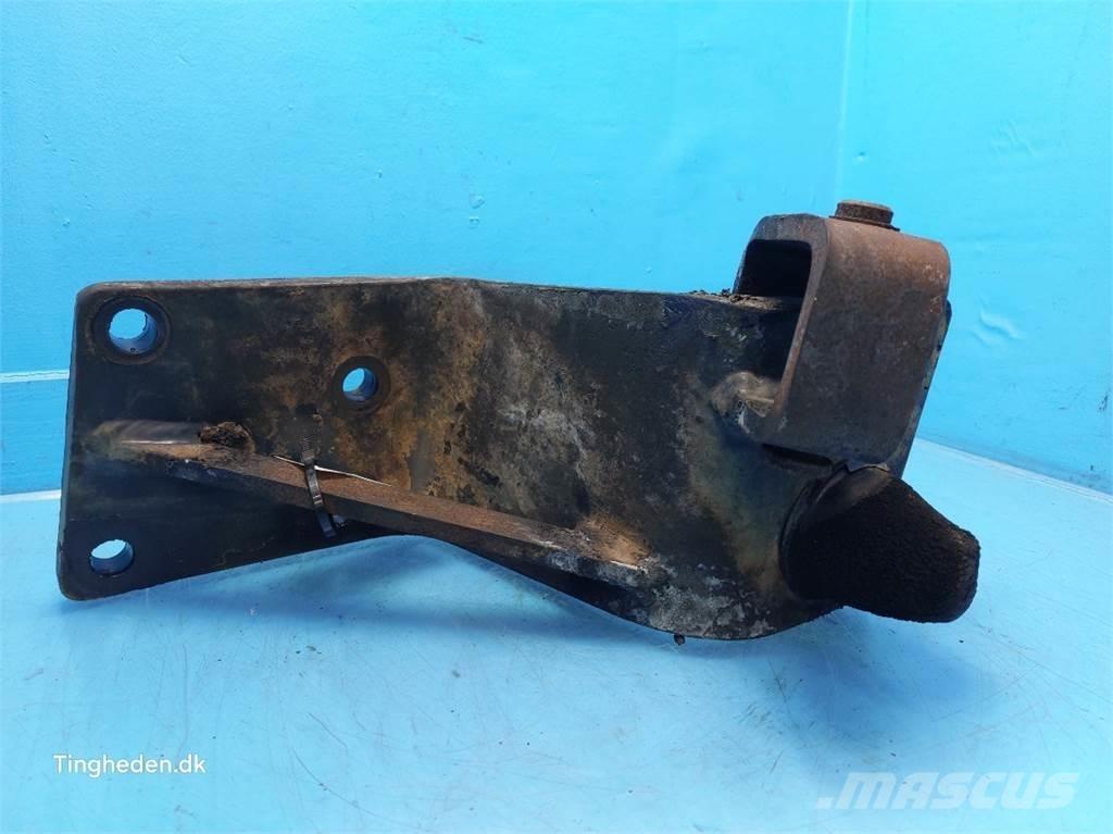 CASE Puma 185 كابينة والداخلية