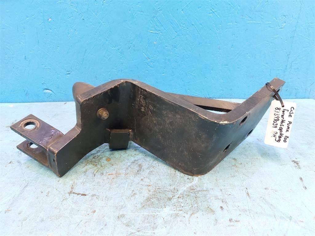 CASE Puma 200 كابينة والداخلية