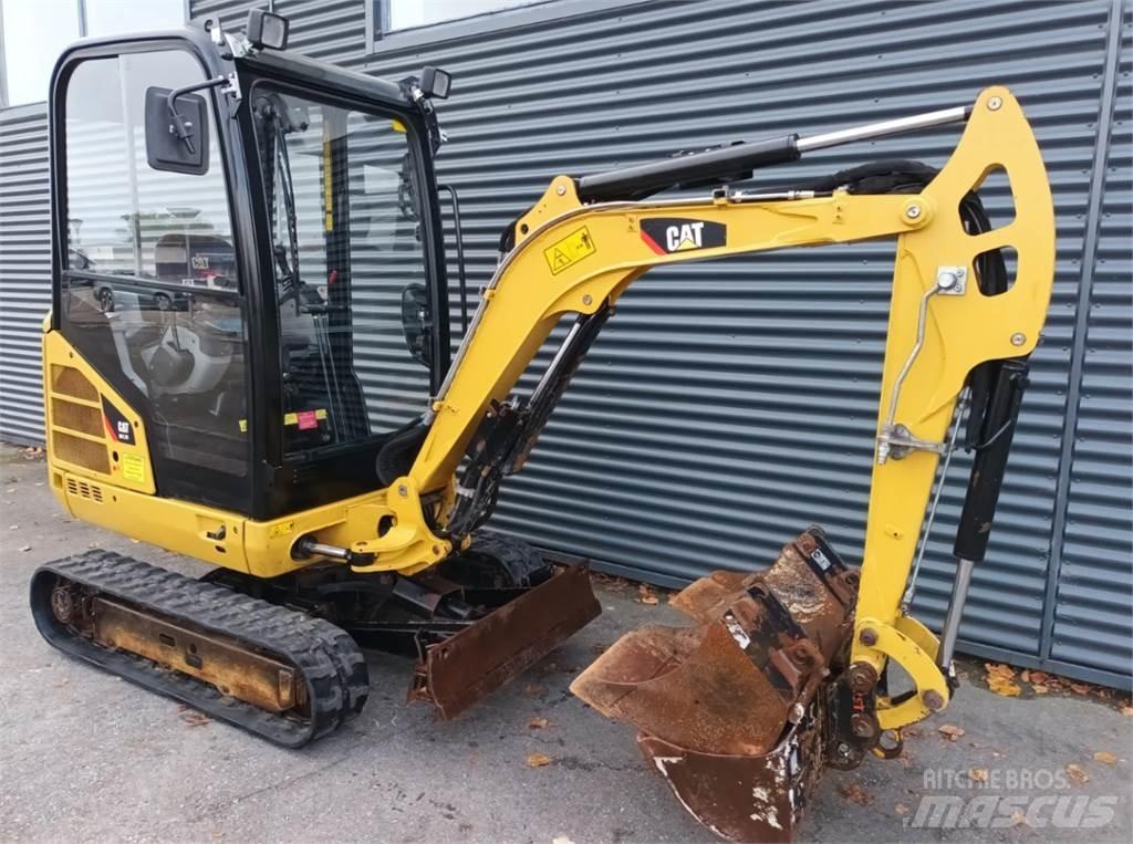 CAT 301,7d حفارات صغيرة أقل من 7 طن (حفارات صغيرة)