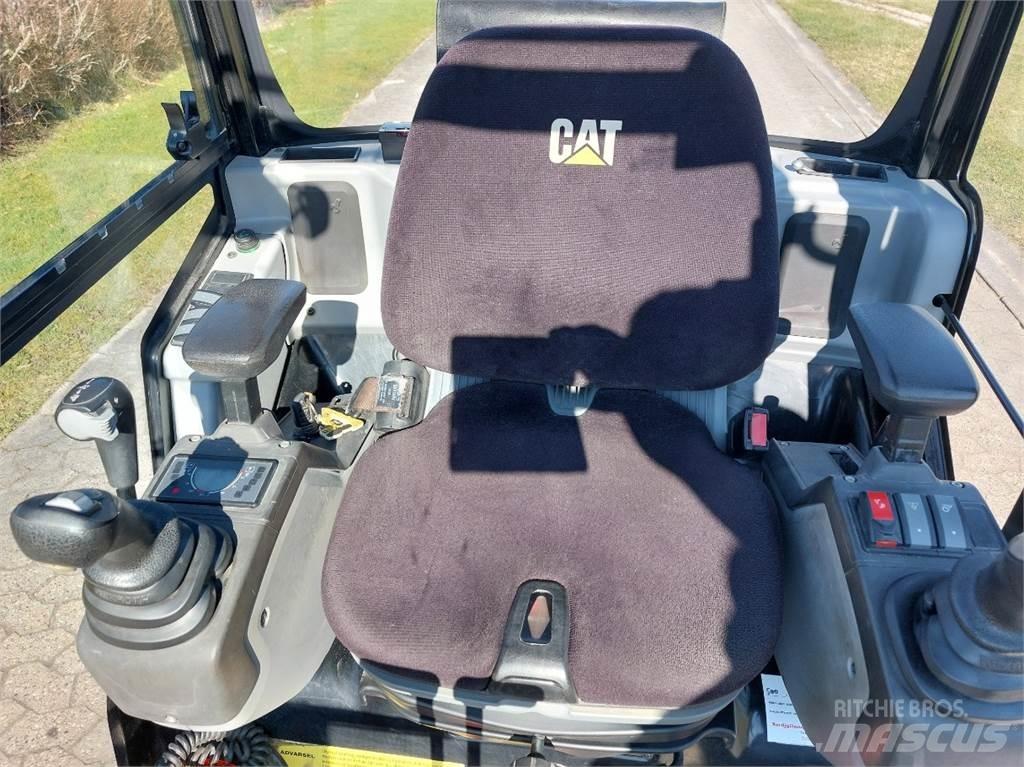 CAT 301.7D حفارات صغيرة أقل من 7 طن (حفارات صغيرة)