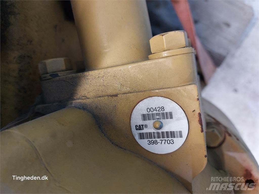 CAT 772G عربات نقل قلابة للمواقع