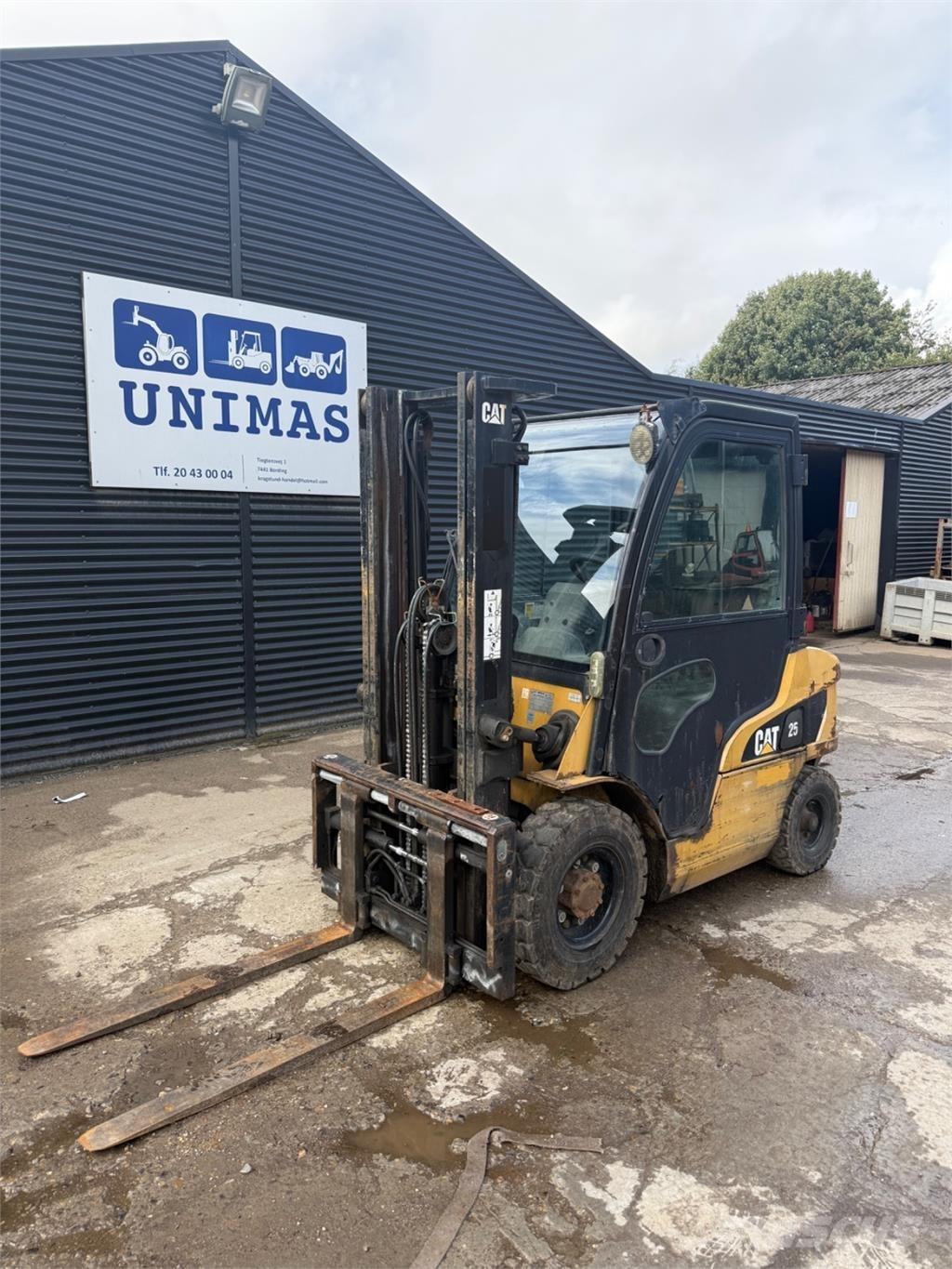 CAT DP25 شاحنات الديزل