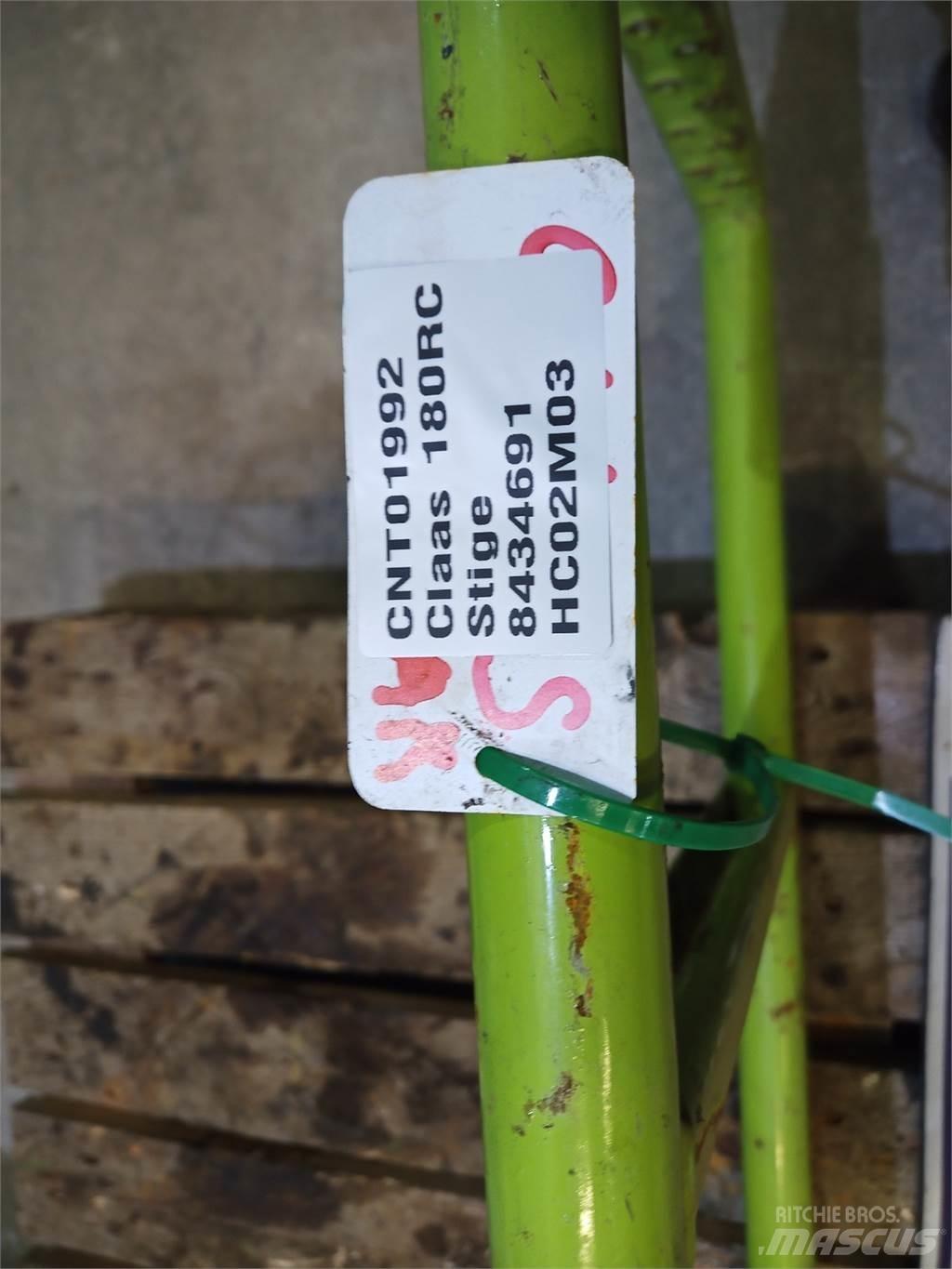 CLAAS 180 RC دلاء فحص