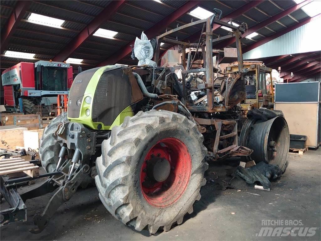 CLAAS Axion 840 الجرارات