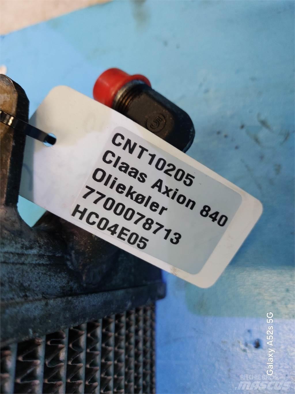 CLAAS Axion 840 مشعات