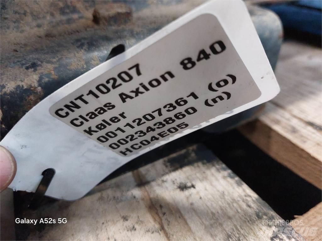 CLAAS Axion 840 مشعات