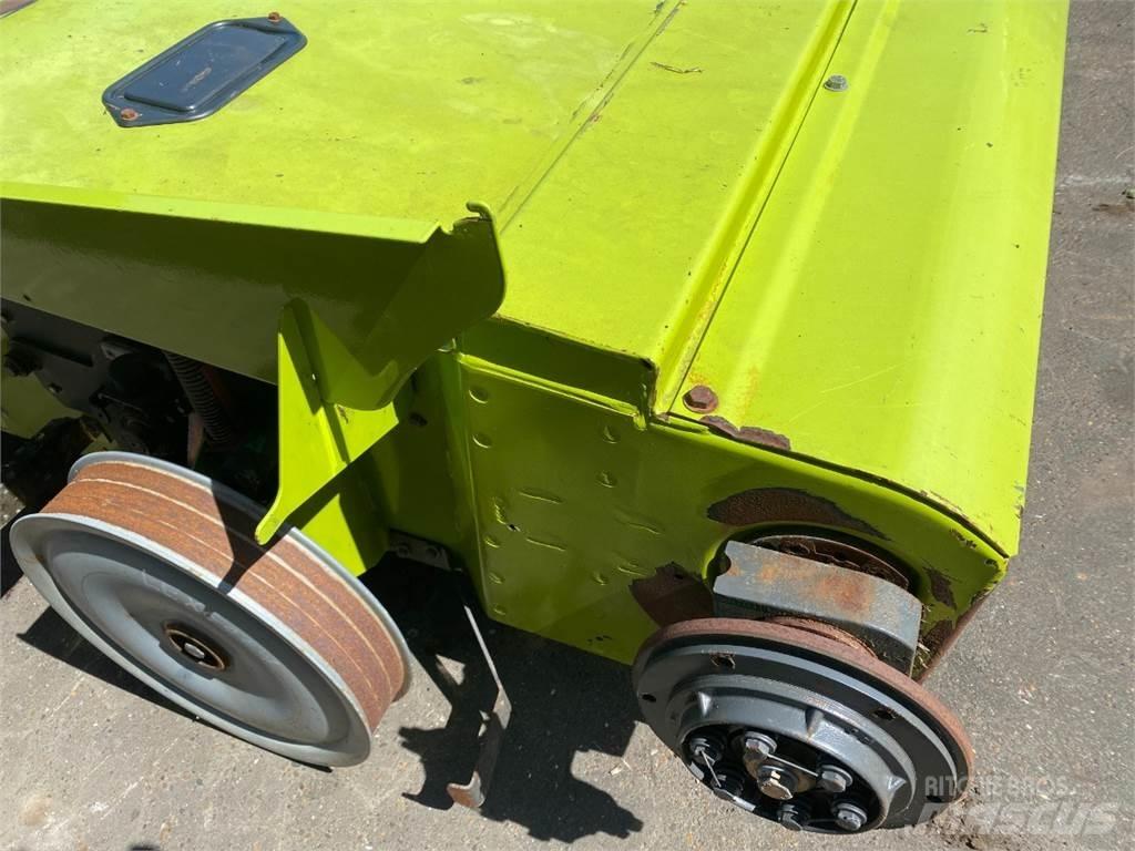 CLAAS Lexion 600 ملحقات الحصادات