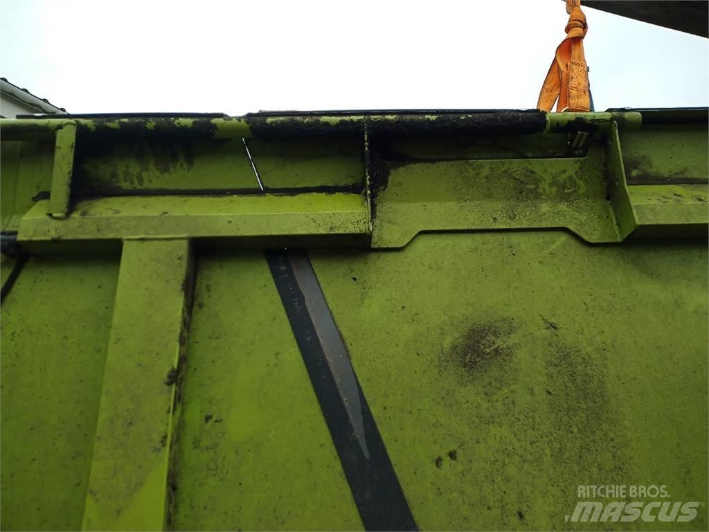 CLAAS Lexion 780 ماكينات زراعية أخرى