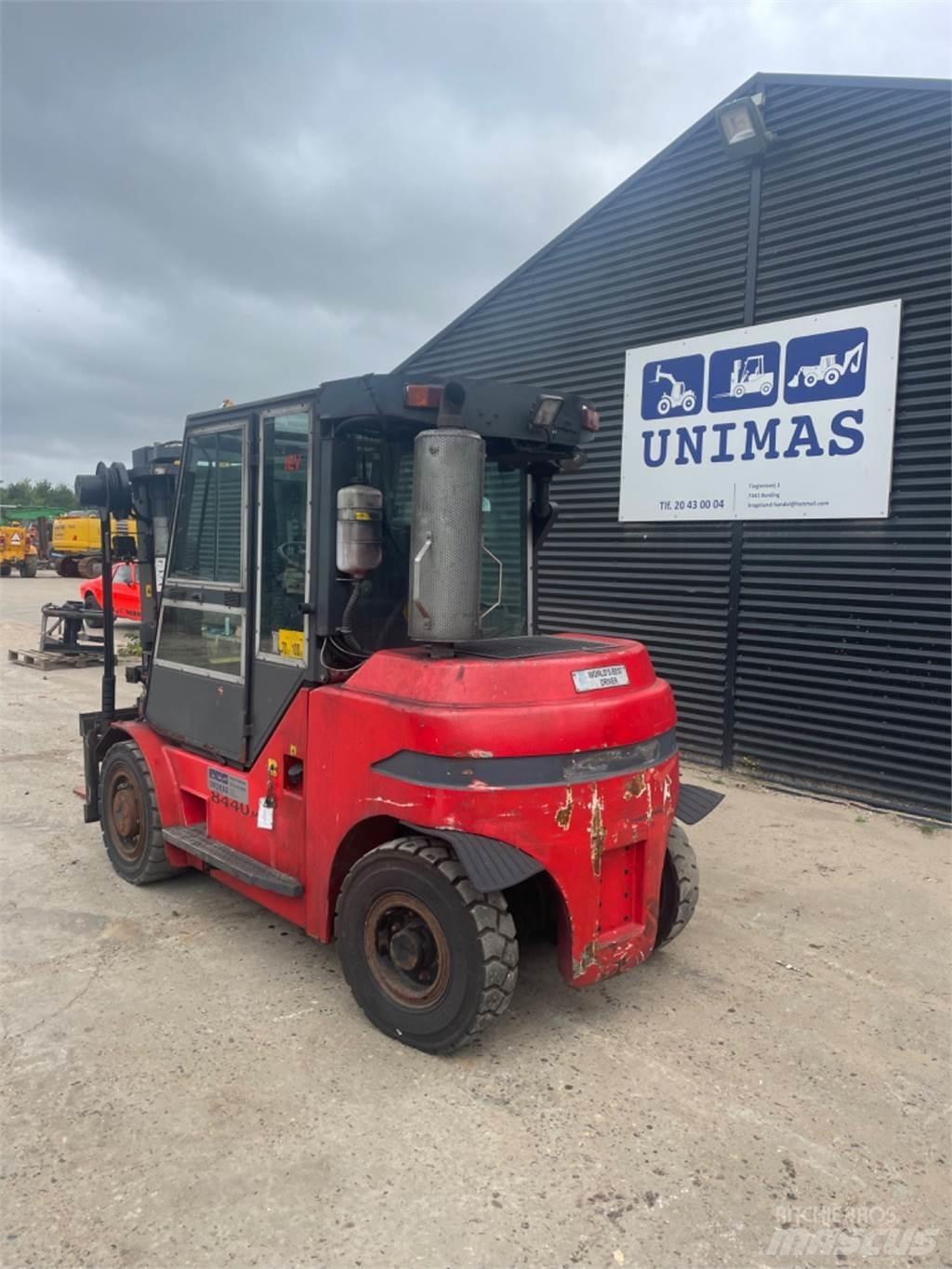 Dantruck 8440 شاحنات الديزل