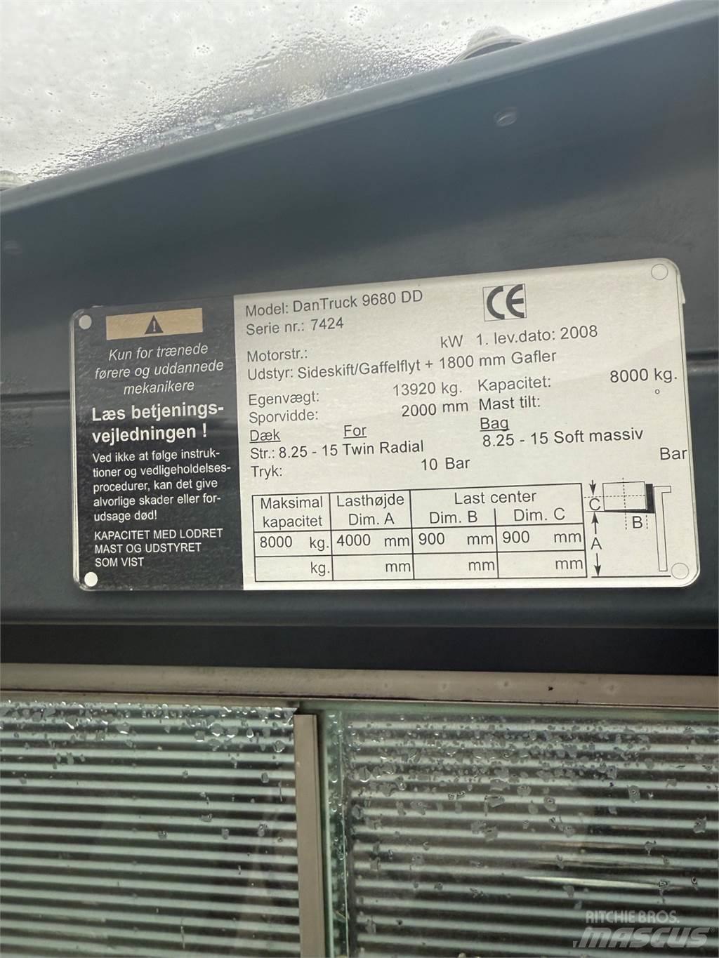 Dantruck 9680DD شاحنات الديزل