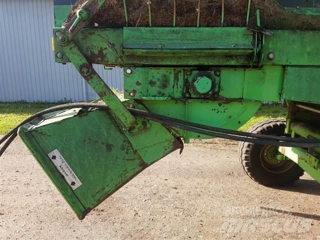 Deutz-Fahr M2680 ملحقات الحصادات
