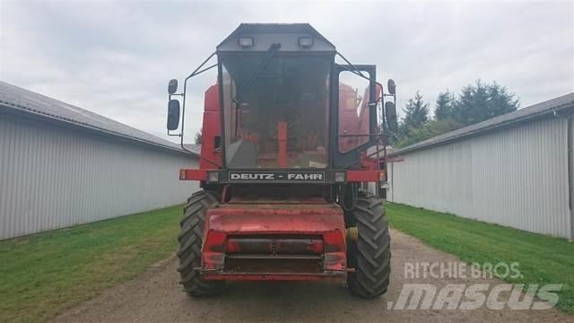 Deutz-Fahr M2680 حصادات
