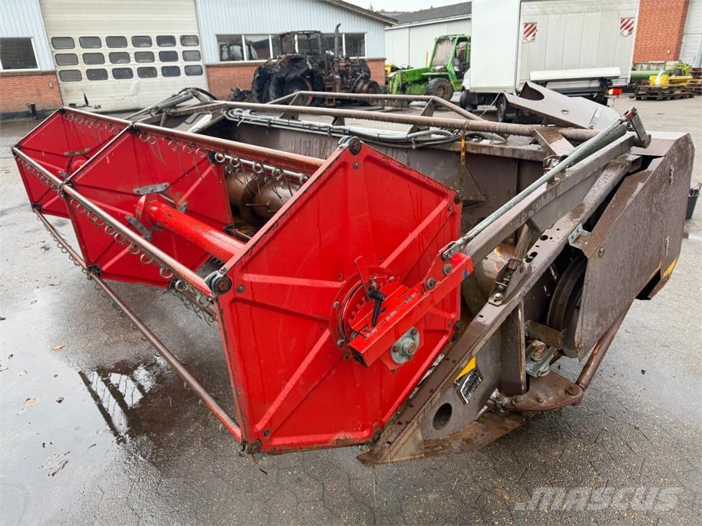 Dronningborg 14 ملحقات الحصادات