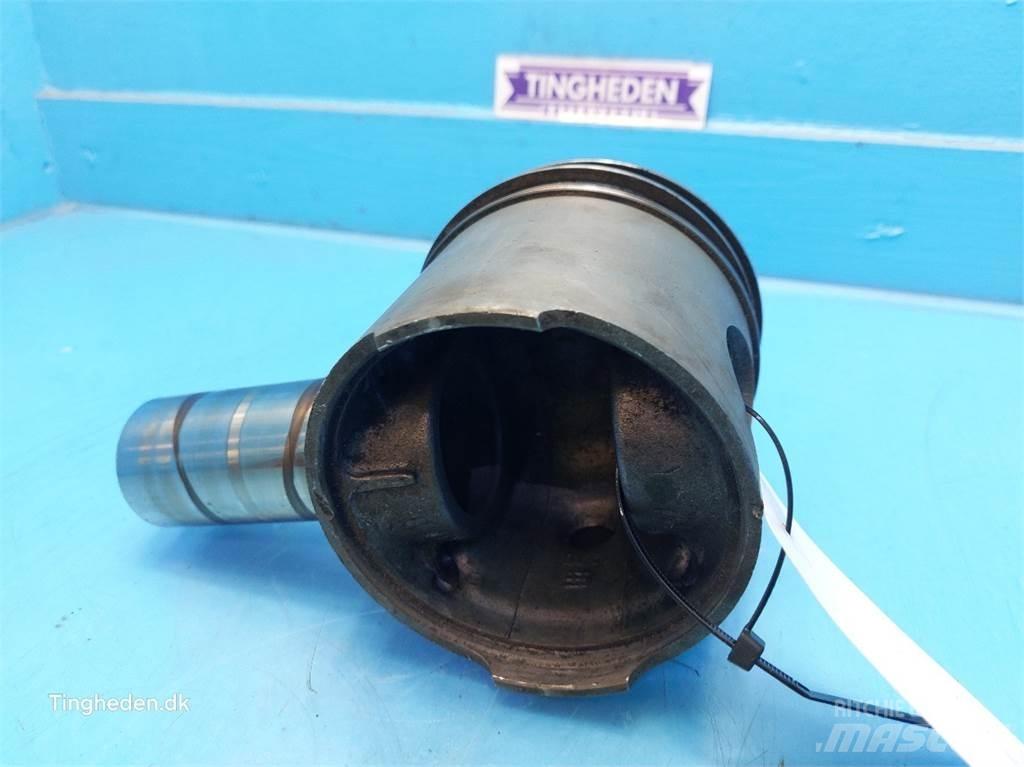 Ford 678 HT محركات