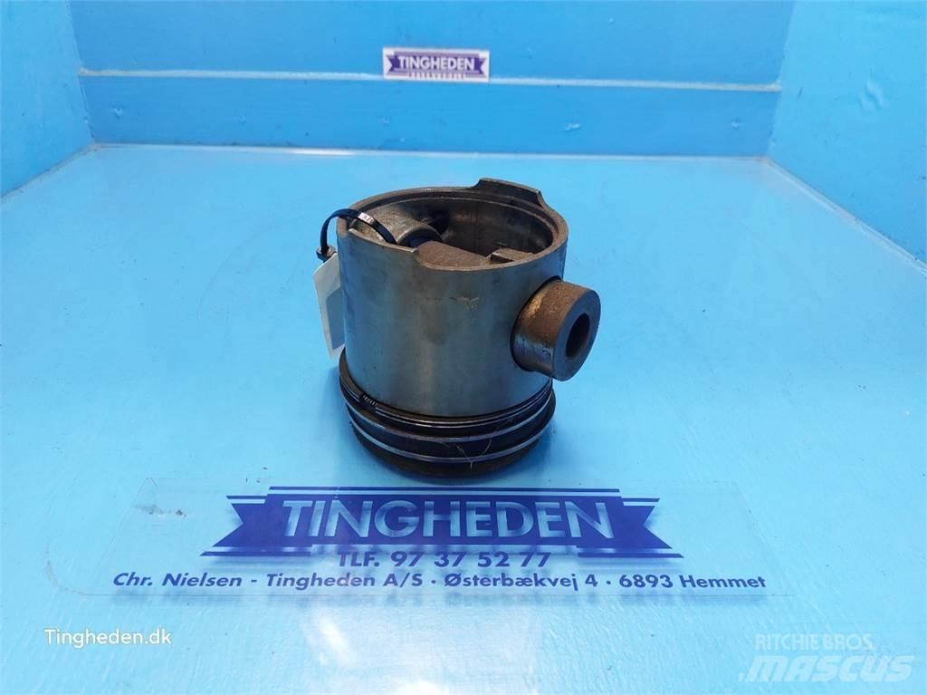 Ford 678 HT محركات
