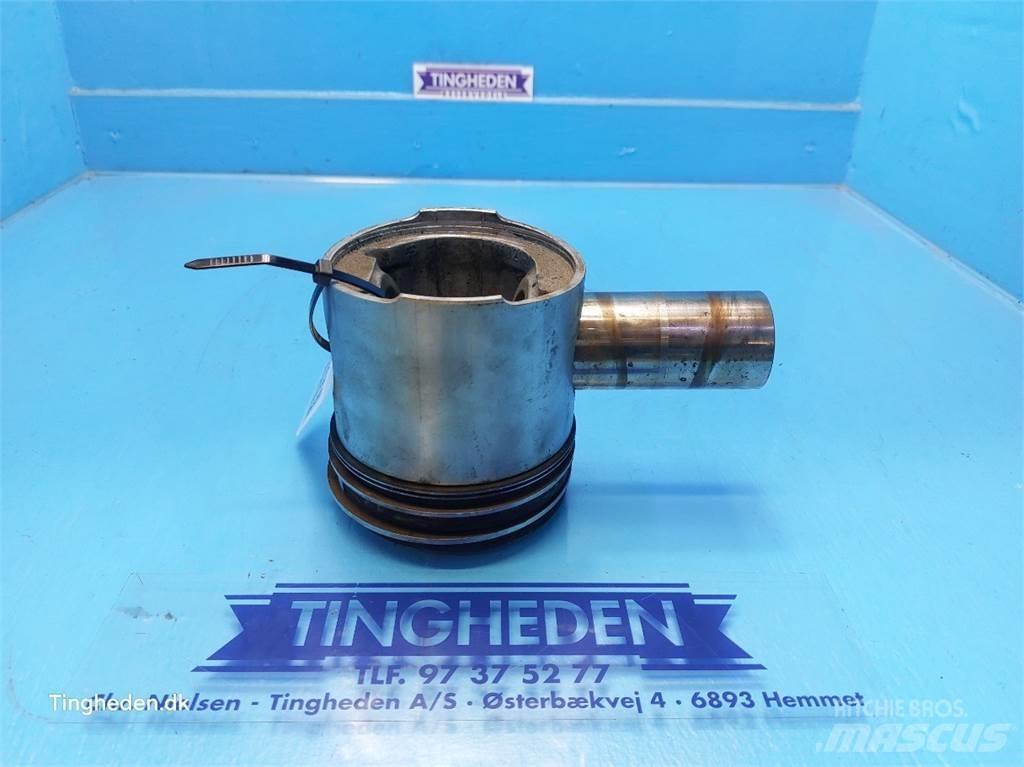 Ford 678 HT محركات