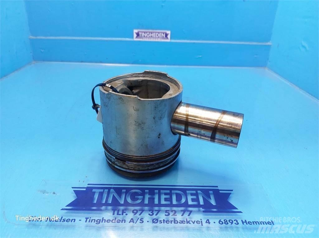 Ford 678 HT محركات